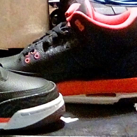 Air Jordan 3 Retro - Picture 3 of 5
